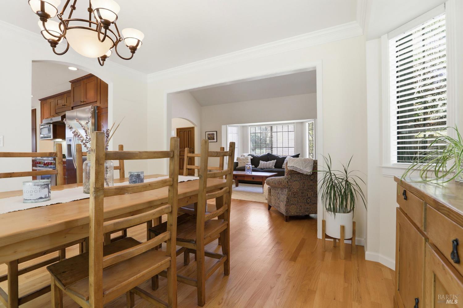 Detail Gallery Image 20 of 44 For 85 San Domingo Way, Novato,  CA 94945 - 4 Beds | 2/1 Baths