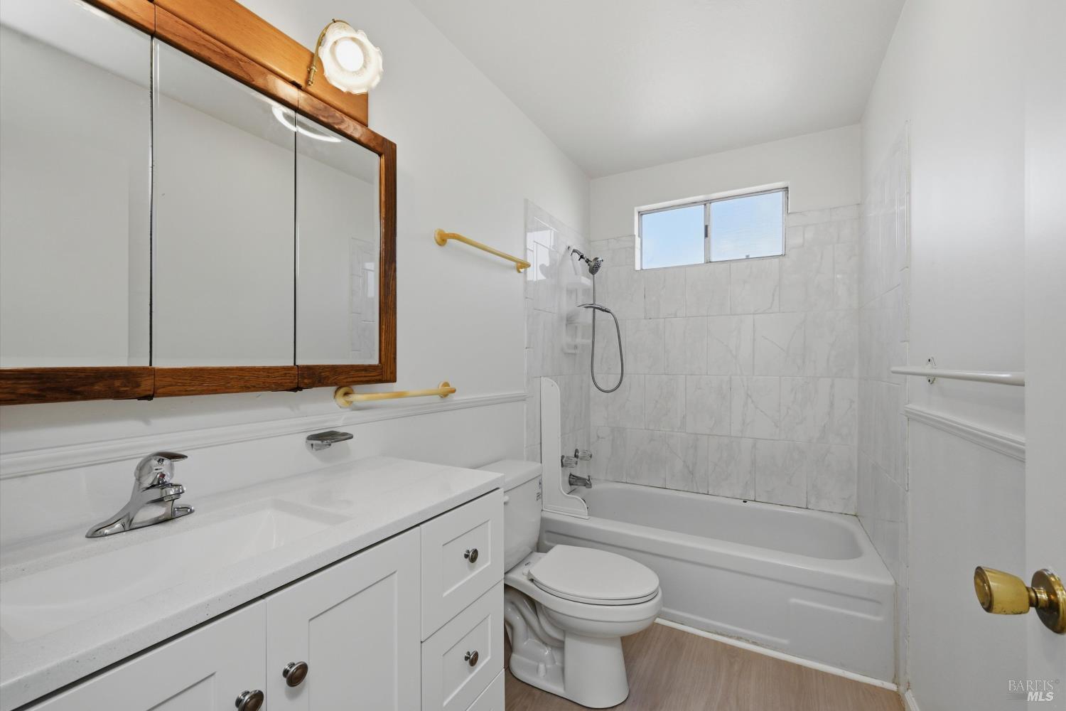 Detail Gallery Image 14 of 28 For 405 Korbel Pl, Santa Rosa,  CA 95409 - 3 Beds | 2 Baths