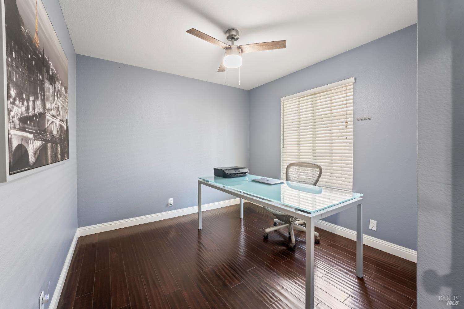 Detail Gallery Image 18 of 60 For 406 Rolling Oak Dr, Vacaville,  CA 95688 - 4 Beds | 2/1 Baths