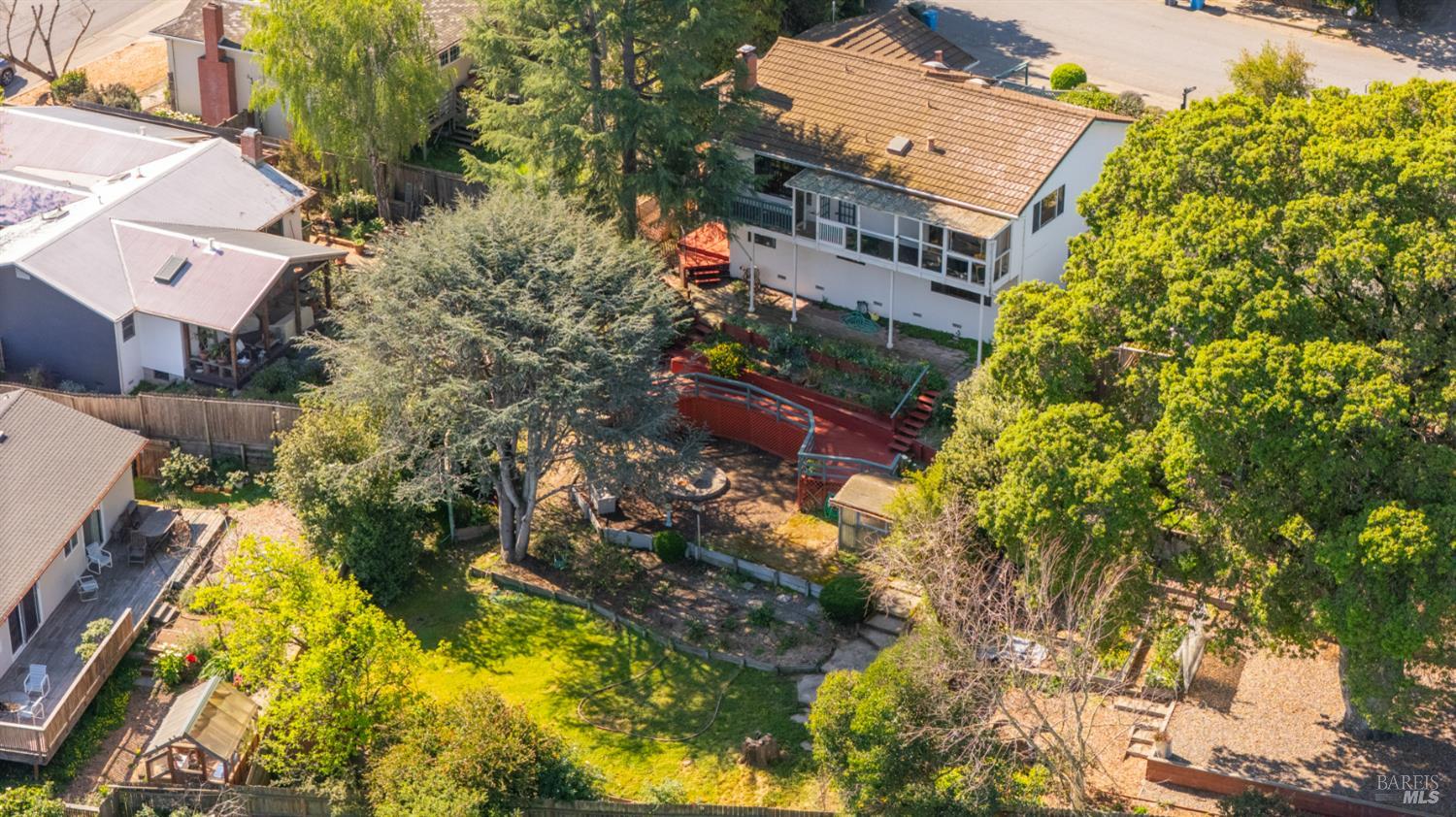 Detail Gallery Image 79 of 83 For 1104 Birch Dr, Petaluma,  CA 94952 - 5 Beds | 2 Baths