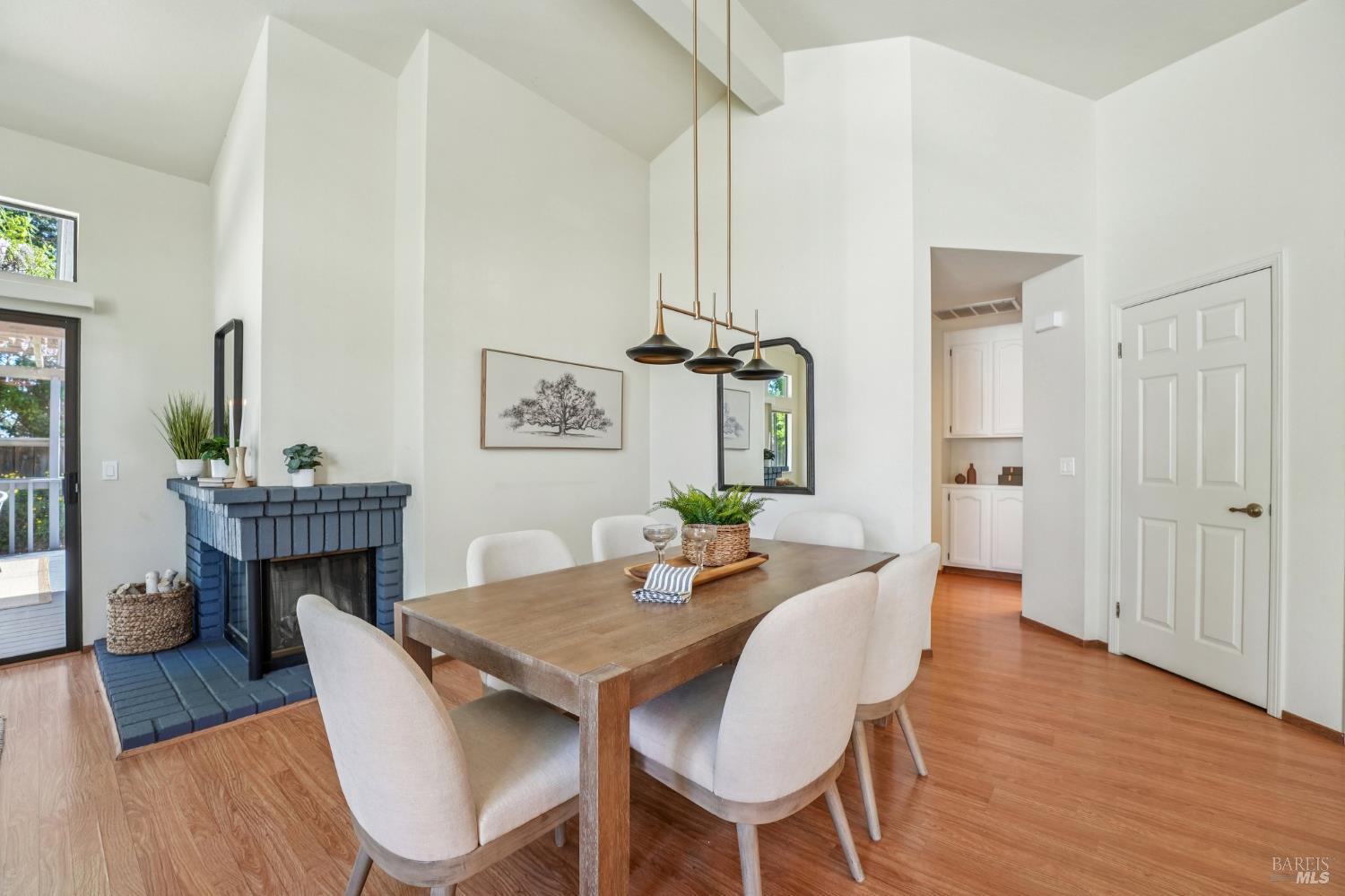 Detail Gallery Image 14 of 67 For 22 Saint Matthews Ct, Sonoma,  CA 95476 - 2 Beds | 2 Baths