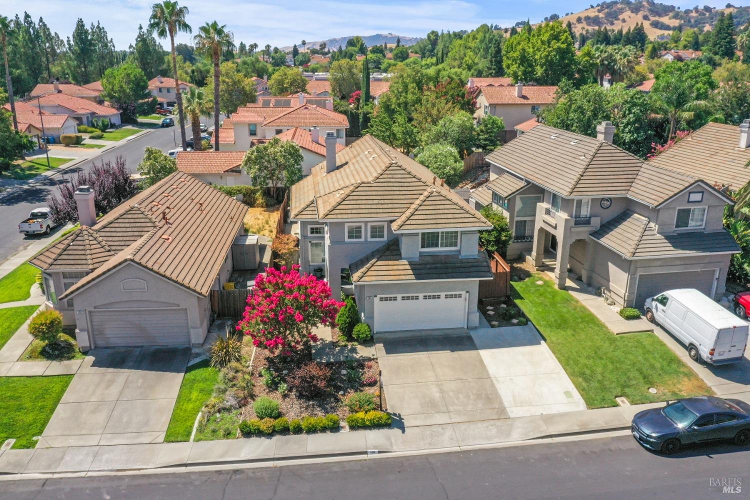 Detail Gallery Image 29 of 60 For 406 Rolling Oak Dr, Vacaville,  CA 95688 - 4 Beds | 2/1 Baths