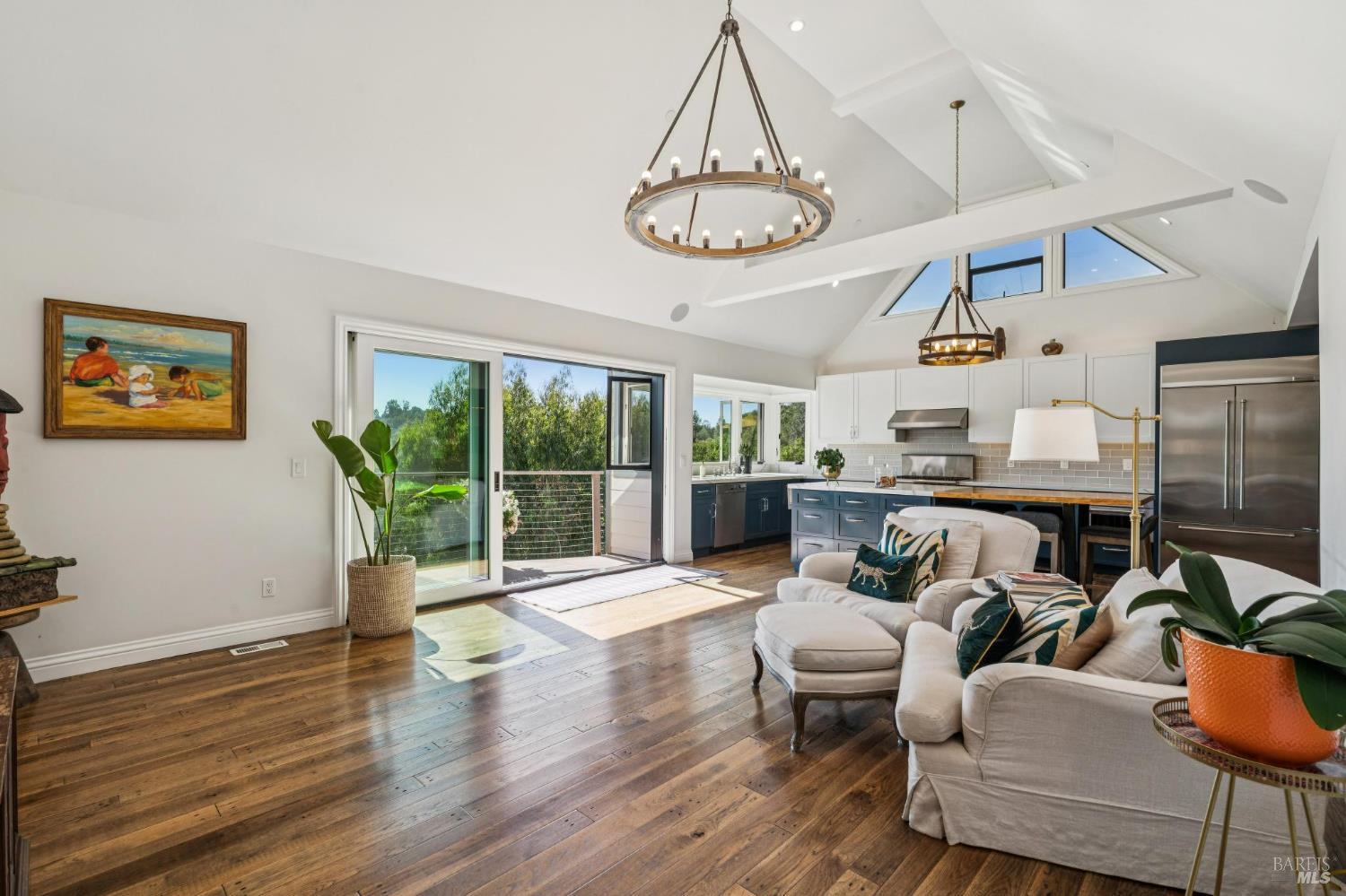 Detail Gallery Image 7 of 63 For 10 Elkhorn Way, San Anselmo,  CA 94960 - 4 Beds | 3 Baths