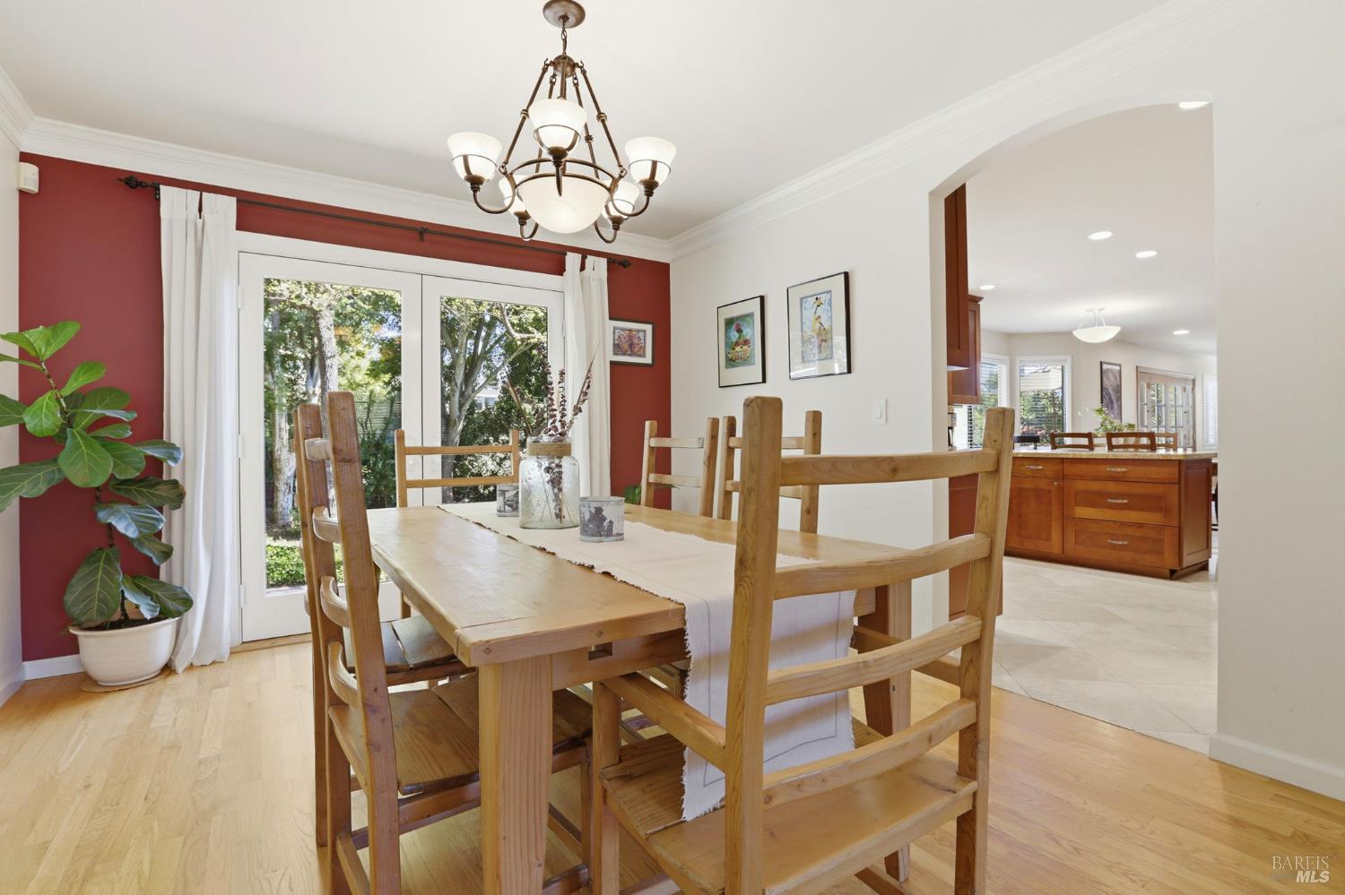 Detail Gallery Image 21 of 44 For 85 San Domingo Way, Novato,  CA 94945 - 4 Beds | 2/1 Baths