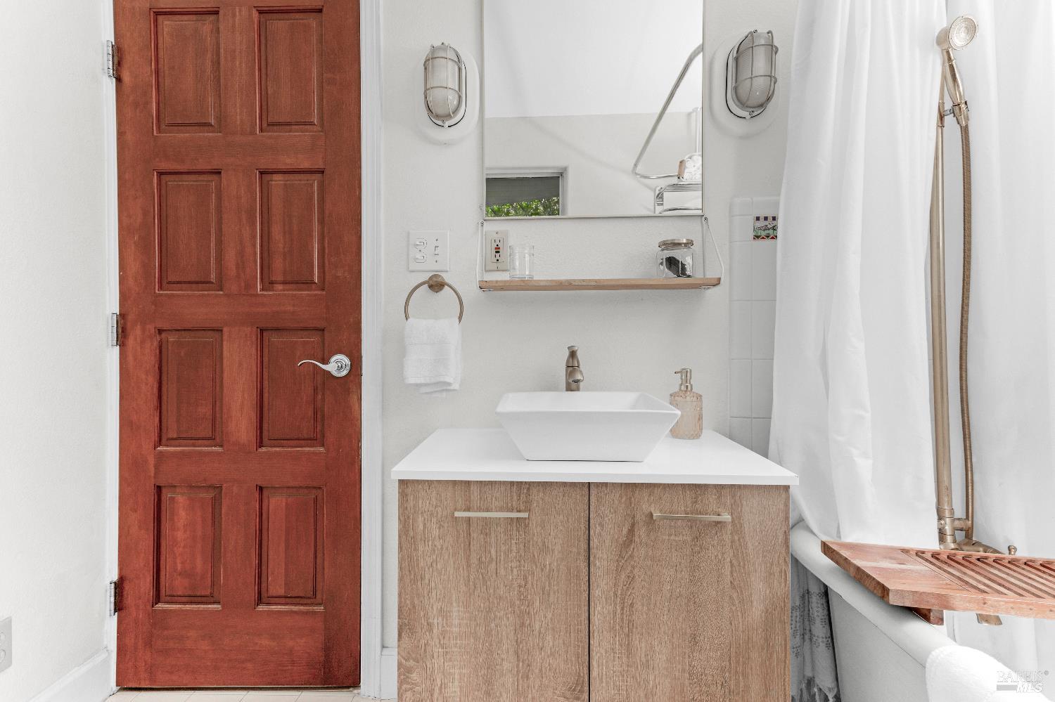 Detail Gallery Image 13 of 65 For 9500 El Camino Aly, Jenner,  CA 95450 - 2 Beds | 2 Baths