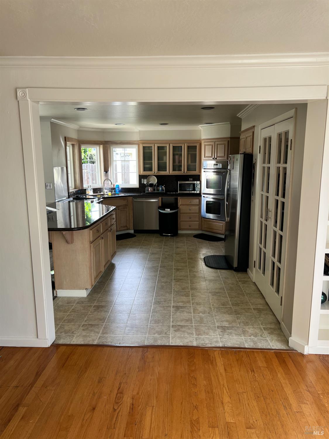 Detail Gallery Image 9 of 20 For 815 Canary Dr, Suisun City,  CA 94585 - 5 Beds | 3 Baths