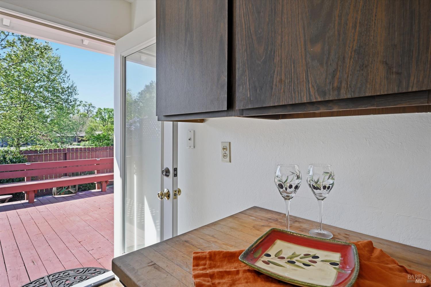 Detail Gallery Image 17 of 28 For 405 Korbel Pl, Santa Rosa,  CA 95409 - 3 Beds | 2 Baths