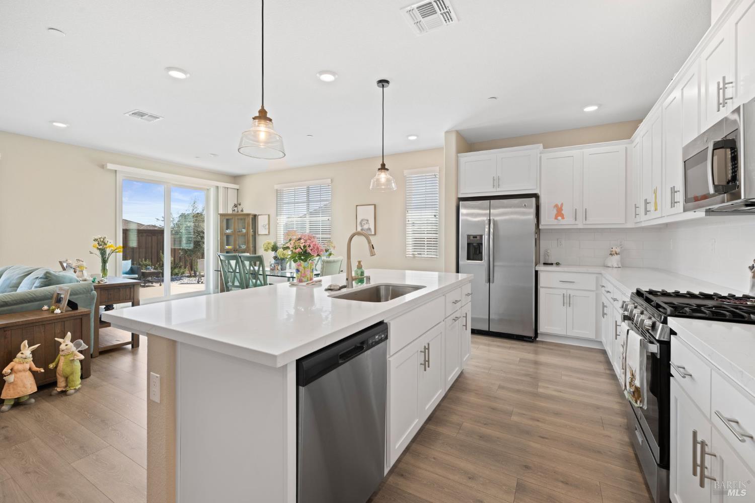 Detail Gallery Image 32 of 54 For 625 Peony Ct, Dixon,  CA 95620 - 3 Beds | 2 Baths