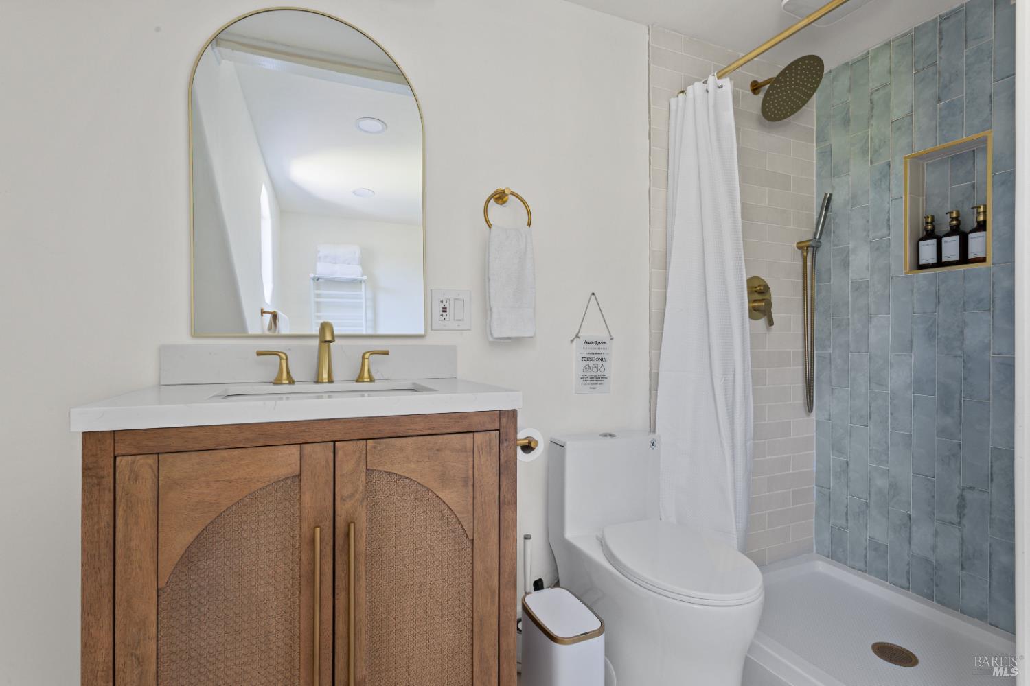 Detail Gallery Image 26 of 65 For 9500 El Camino Aly, Jenner,  CA 95450 - 2 Beds | 2 Baths