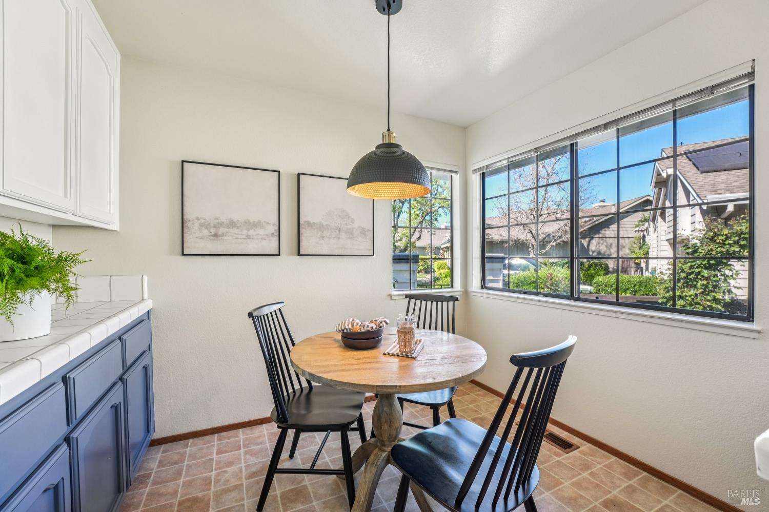 Detail Gallery Image 21 of 67 For 22 Saint Matthews Ct, Sonoma,  CA 95476 - 2 Beds | 2 Baths
