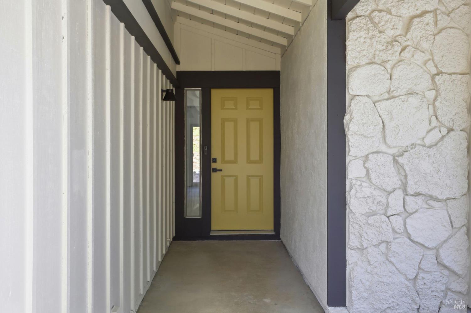 Detail Gallery Image 4 of 35 For 193 Sunrise Way, Vallejo,  CA 94591 - 4 Beds | 2 Baths