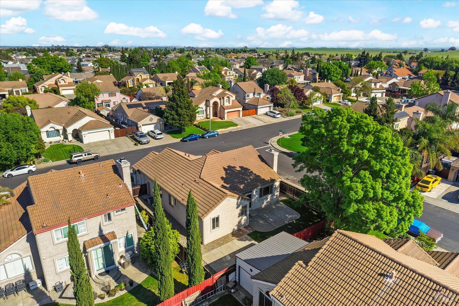Detail Gallery Image 52 of 58 For 212 Laurelwood Way, Vacaville,  CA 95687 - 3 Beds | 2 Baths