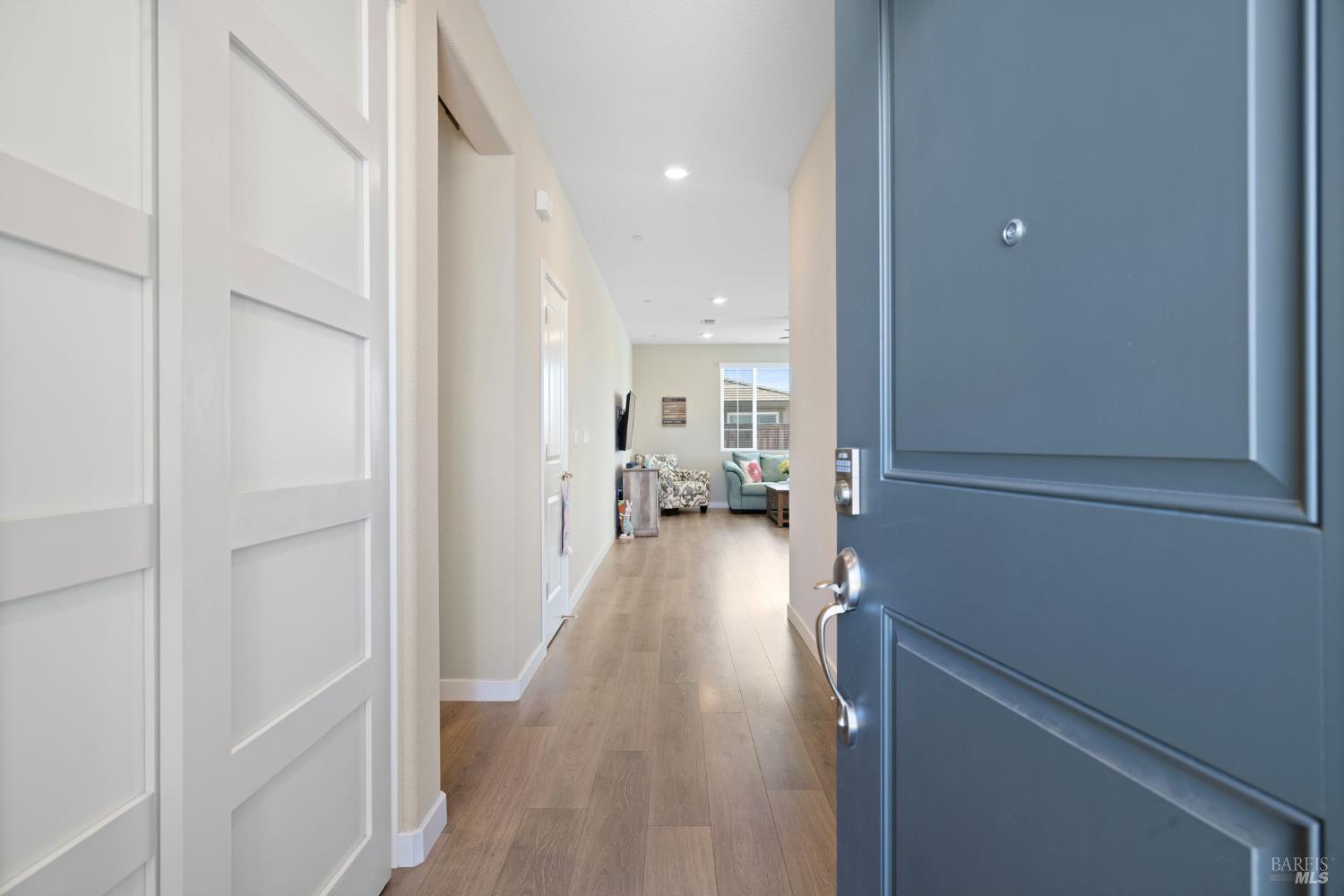 Detail Gallery Image 8 of 54 For 625 Peony Ct, Dixon,  CA 95620 - 3 Beds | 2 Baths