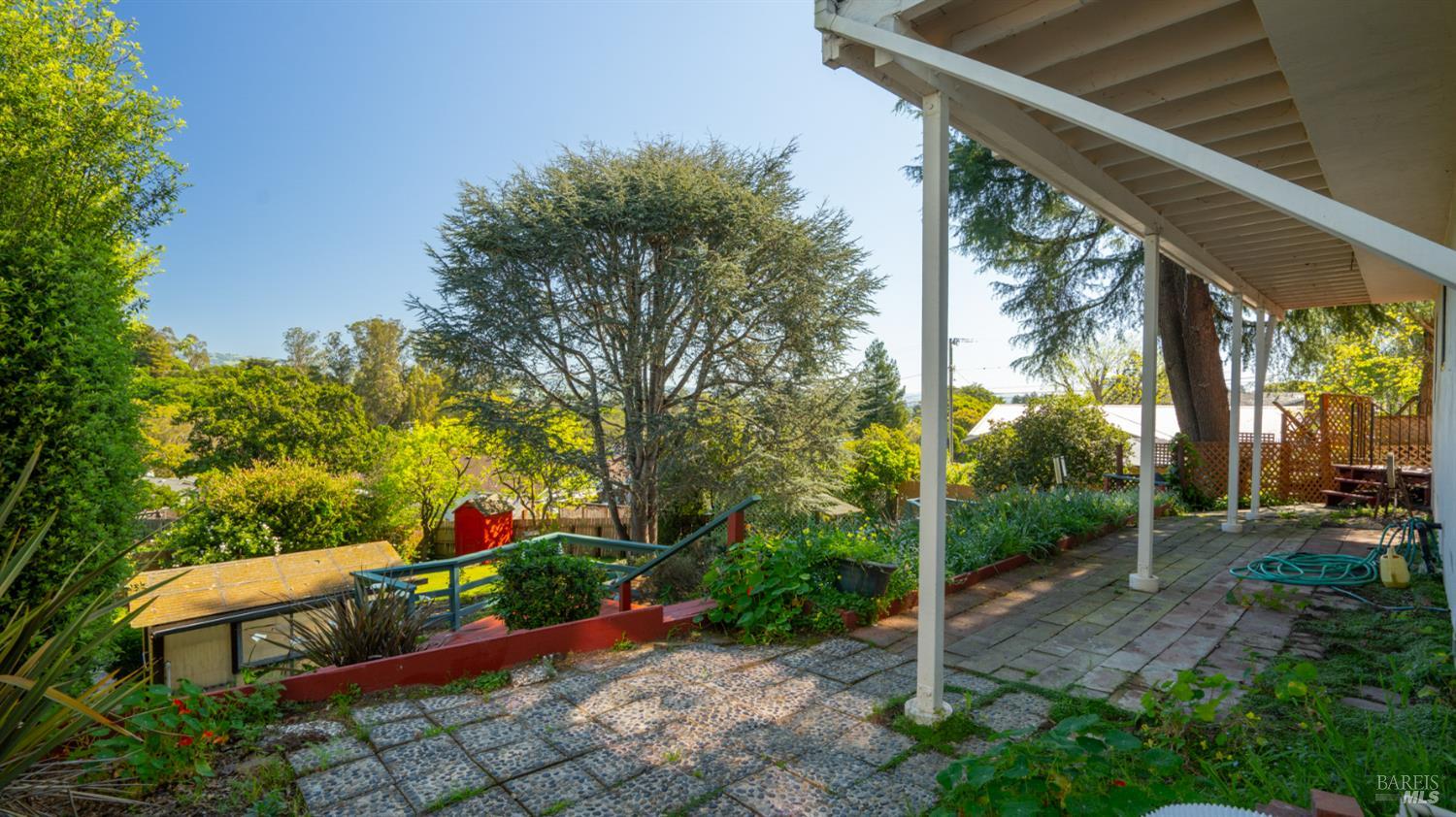 Detail Gallery Image 60 of 83 For 1104 Birch Dr, Petaluma,  CA 94952 - 5 Beds | 2 Baths