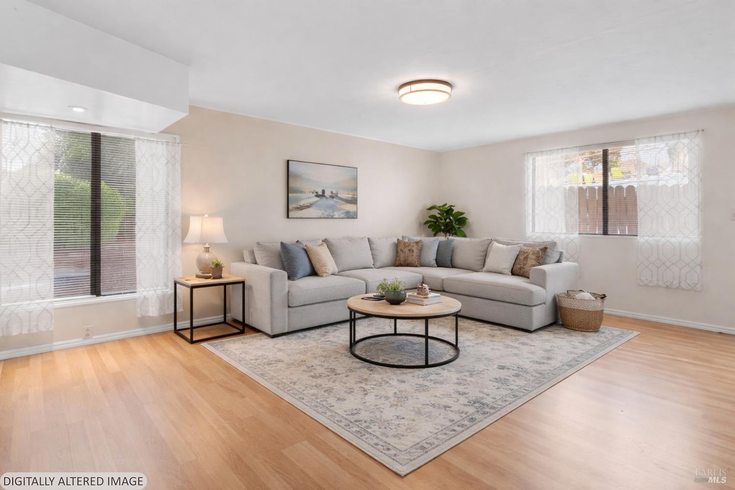 Detail Gallery Image 37 of 83 For 1104 Birch Dr, Petaluma,  CA 94952 - 5 Beds | 2 Baths