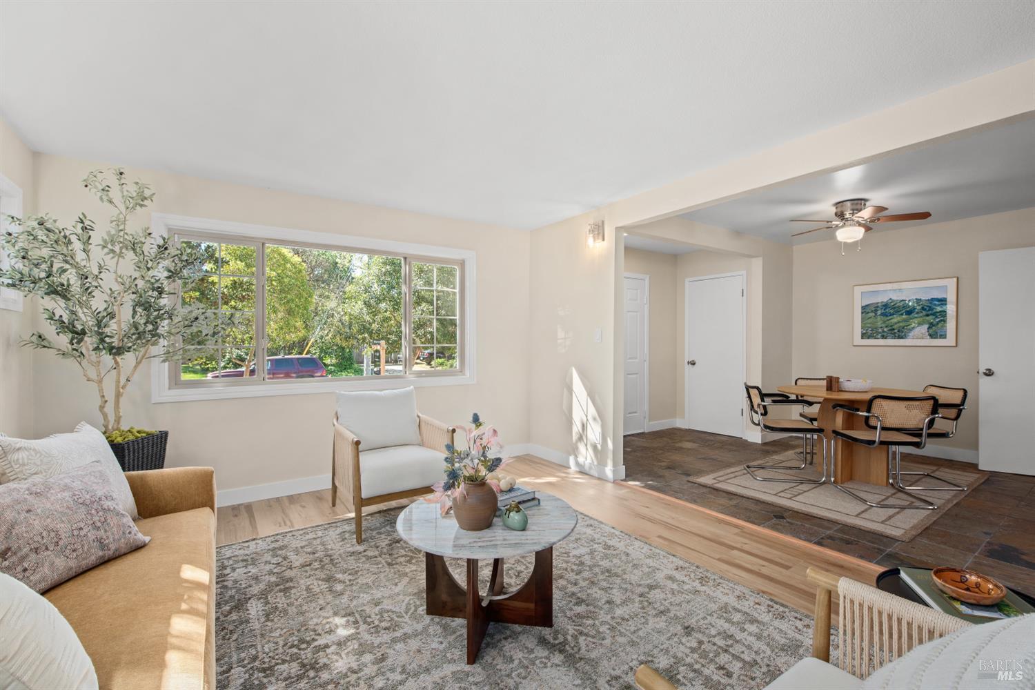 Detail Gallery Image 14 of 37 For 1521 Ditty Ave, Santa Rosa,  CA 95403 - 3 Beds | 2 Baths