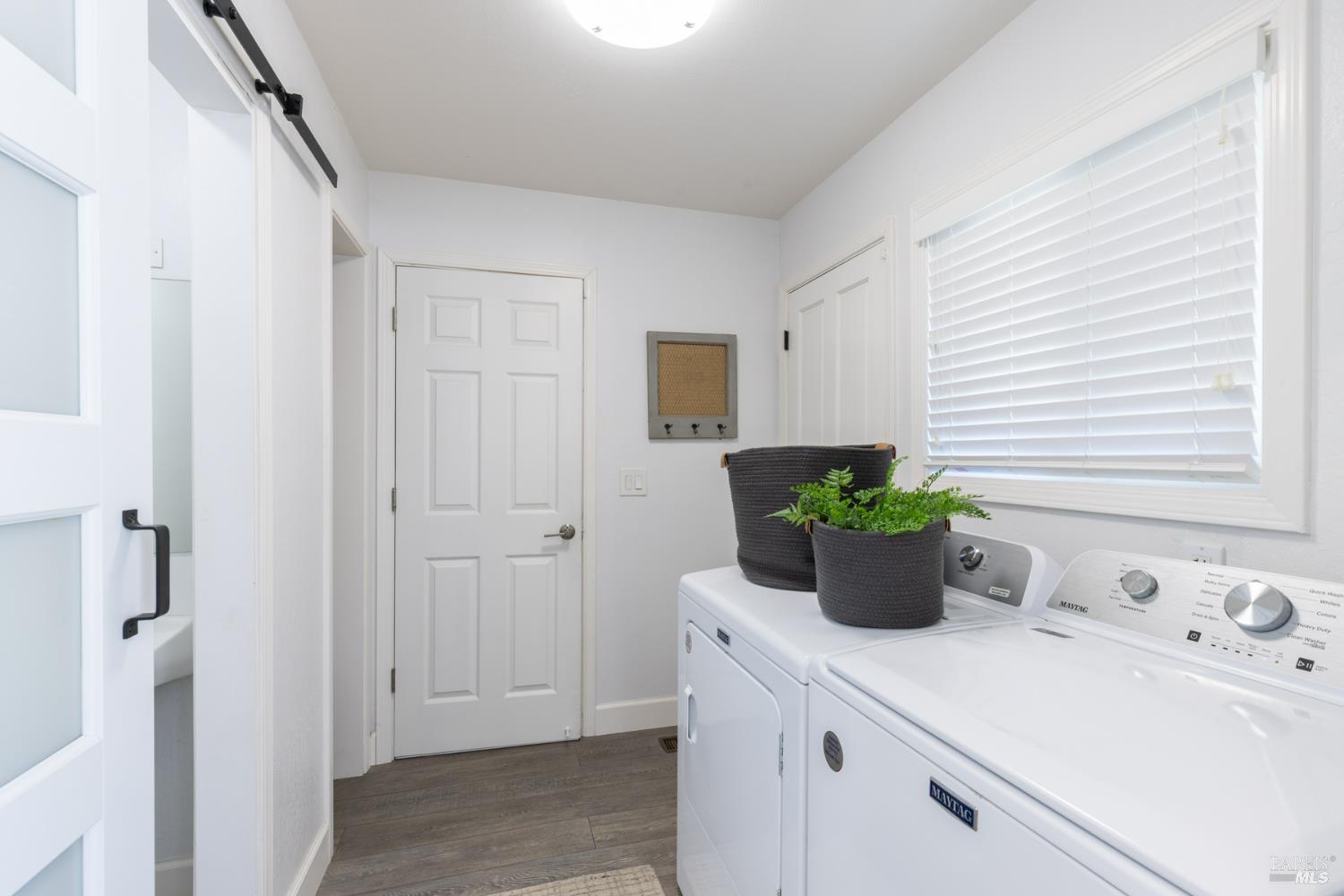 Detail Gallery Image 37 of 50 For 19 Inverness Dr, Napa,  CA 94558 - 3 Beds | 2/1 Baths