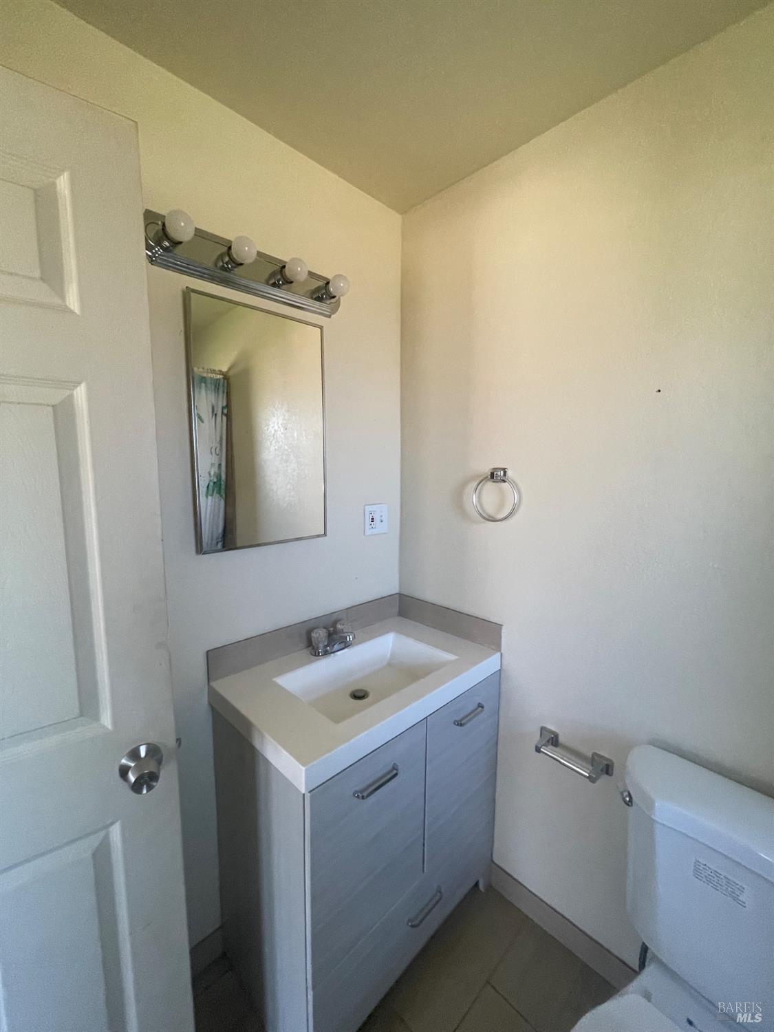 Detail Gallery Image 12 of 12 For 3640 Gravenstein Hwy, Sebastopol,  CA 95472 - 2 Beds | 2 Baths