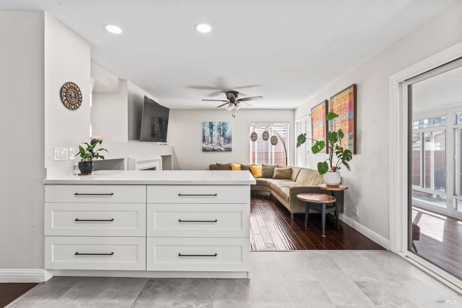 Detail Gallery Image 43 of 60 For 406 Rolling Oak Dr, Vacaville,  CA 95688 - 4 Beds | 2/1 Baths