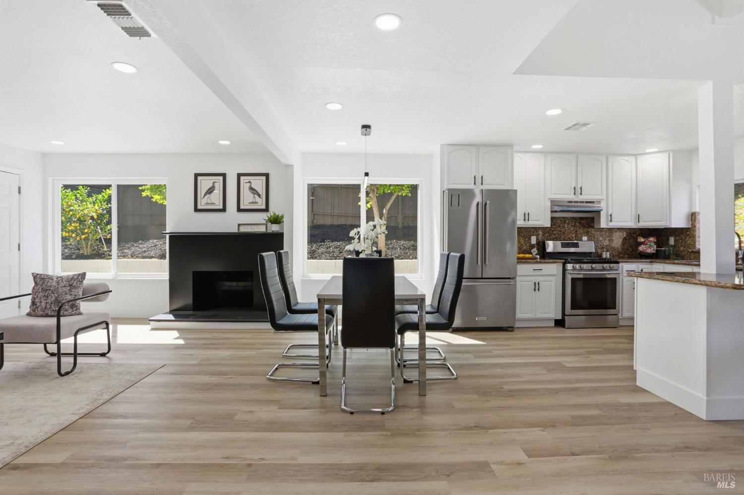 Detail Gallery Image 17 of 35 For 193 Sunrise Way, Vallejo,  CA 94591 - 4 Beds | 2 Baths