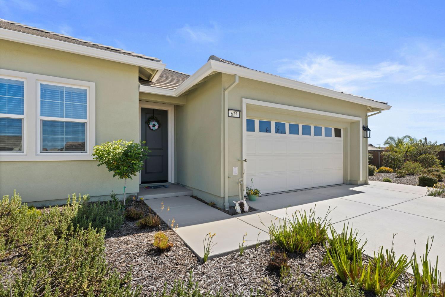 Detail Gallery Image 6 of 54 For 625 Peony Ct, Dixon,  CA 95620 - 3 Beds | 2 Baths