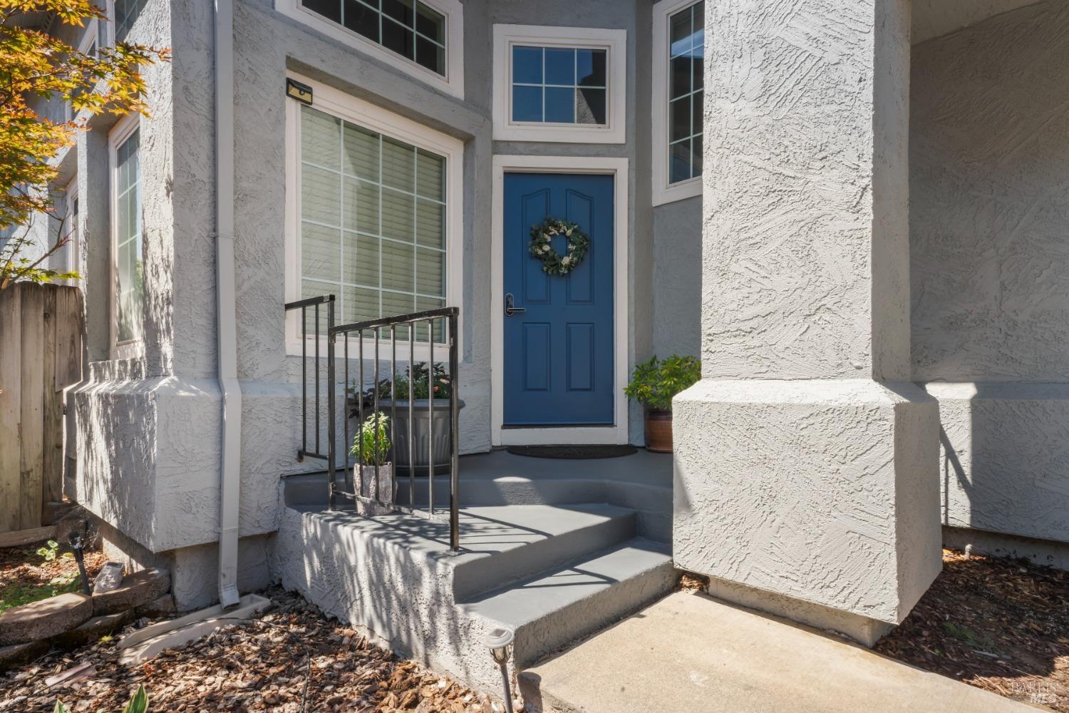 Detail Gallery Image 34 of 60 For 406 Rolling Oak Dr, Vacaville,  CA 95688 - 4 Beds | 2/1 Baths