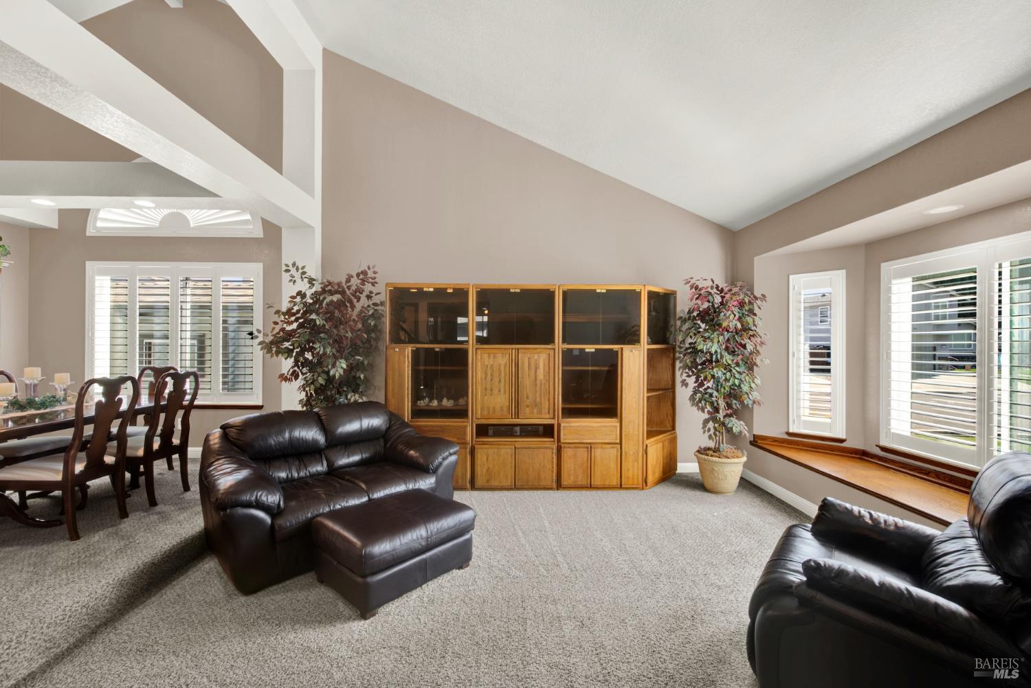 Detail Gallery Image 13 of 74 For 590 Laramie Way, Vacaville,  CA 95688 - 4 Beds | 3 Baths