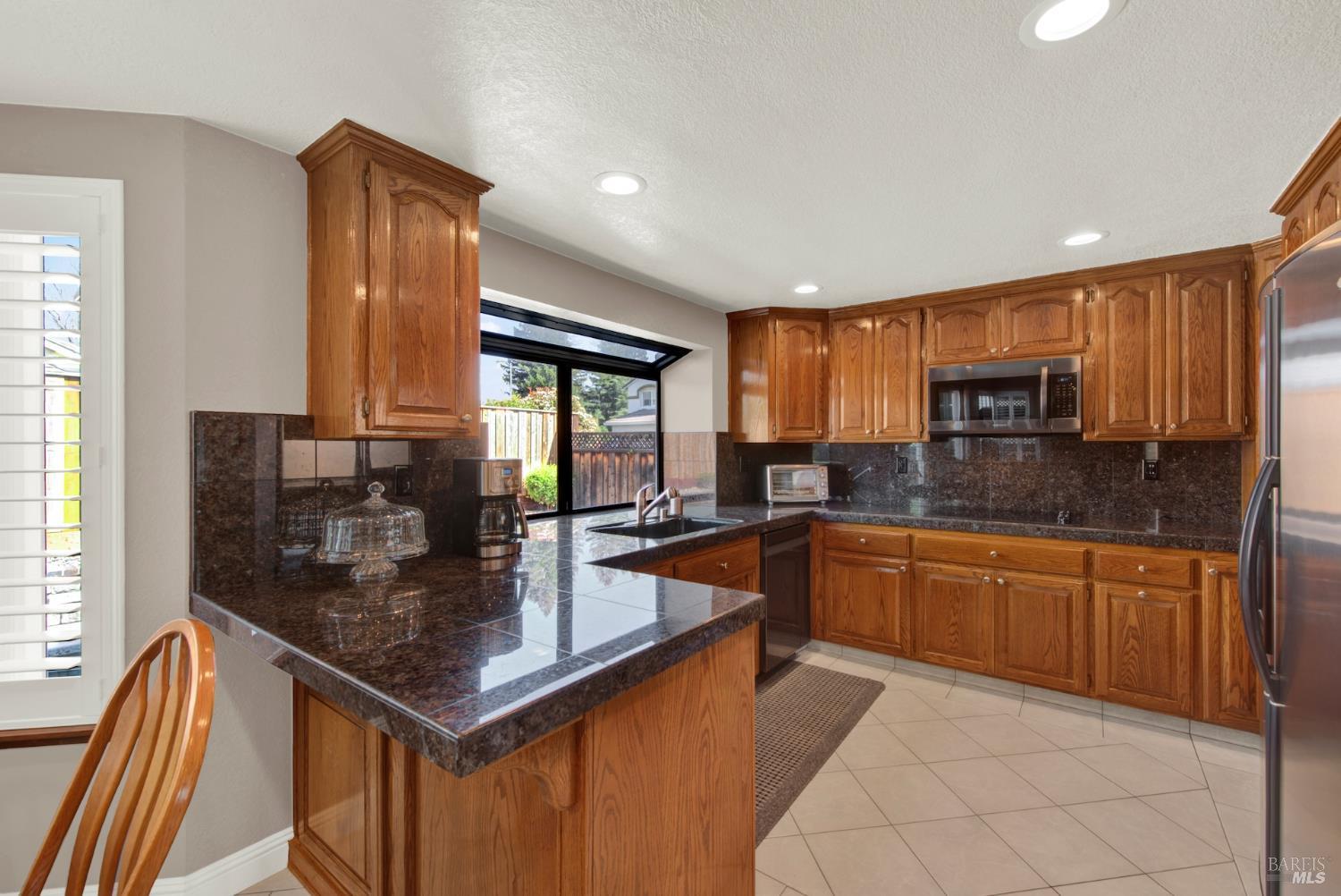 Detail Gallery Image 21 of 74 For 590 Laramie Way, Vacaville,  CA 95688 - 4 Beds | 3 Baths