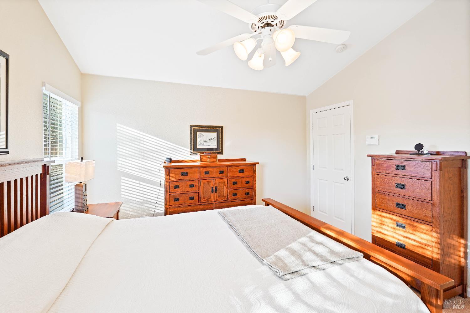 Detail Gallery Image 15 of 26 For 379 Grand Canyon Dr, Vacaville,  CA 95687 - 2 Beds | 2 Baths