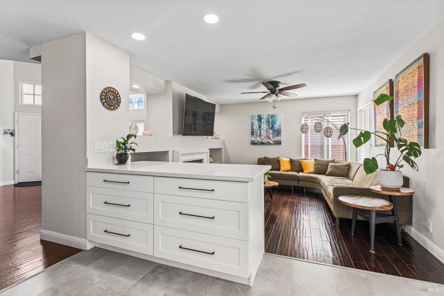 Detail Gallery Image 36 of 60 For 406 Rolling Oak Dr, Vacaville,  CA 95688 - 4 Beds | 2/1 Baths