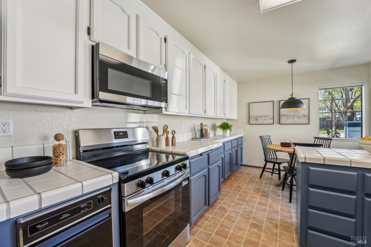 Detail Gallery Image 17 of 67 For 22 Saint Matthews Ct, Sonoma,  CA 95476 - 2 Beds | 2 Baths