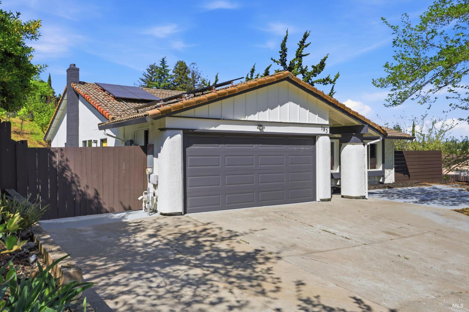 Front Image Thumbnail for BA326023513