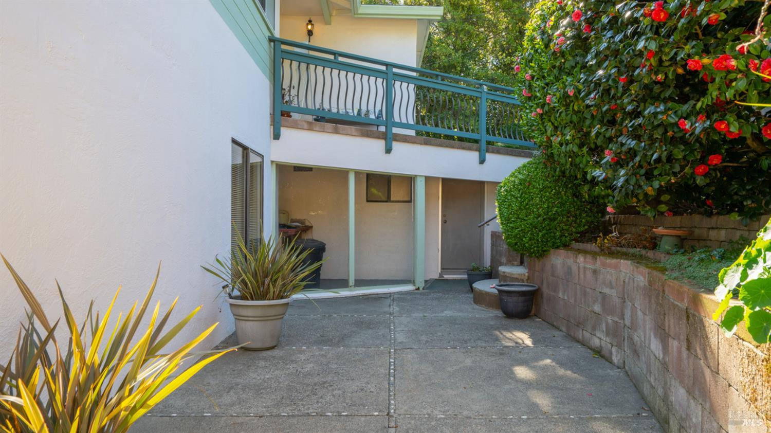 Detail Gallery Image 67 of 83 For 1104 Birch Dr, Petaluma,  CA 94952 - 5 Beds | 2 Baths