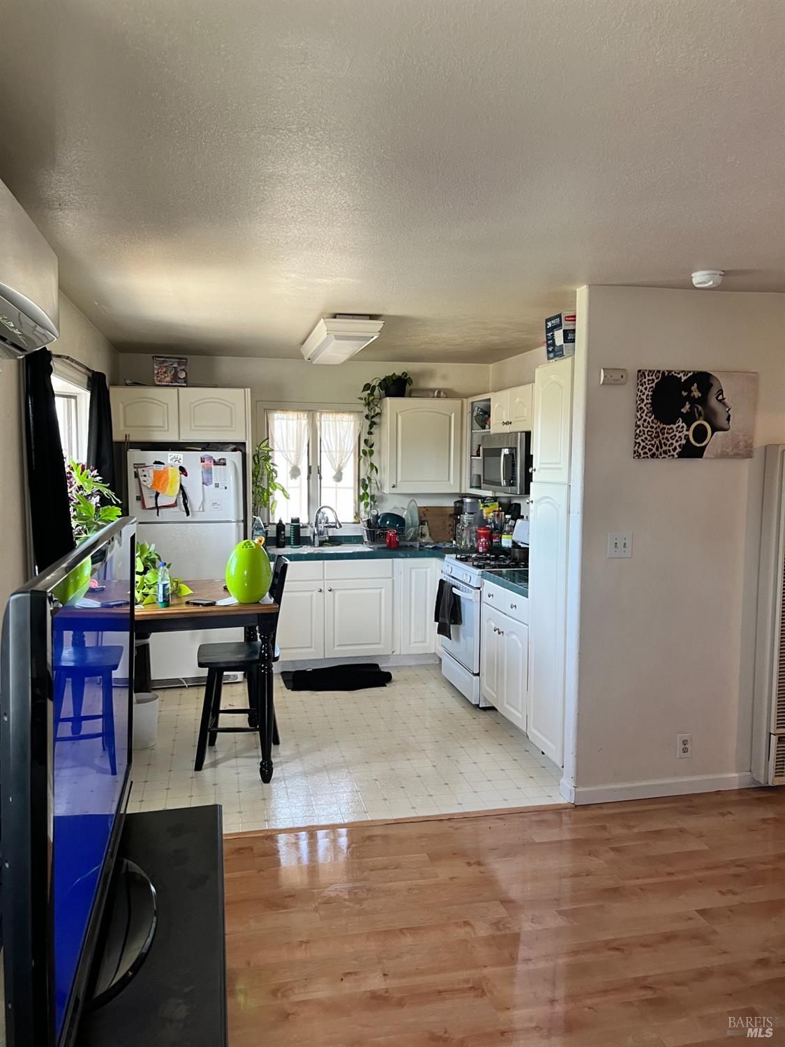 Detail Gallery Image 15 of 20 For 815 Canary Dr, Suisun City,  CA 94585 - 5 Beds | 3 Baths