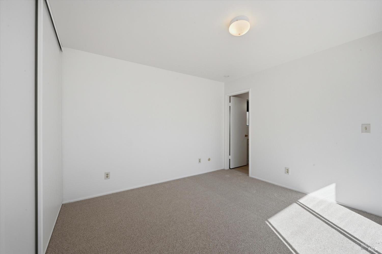 Detail Gallery Image 7 of 28 For 405 Korbel Pl, Santa Rosa,  CA 95409 - 3 Beds | 2 Baths