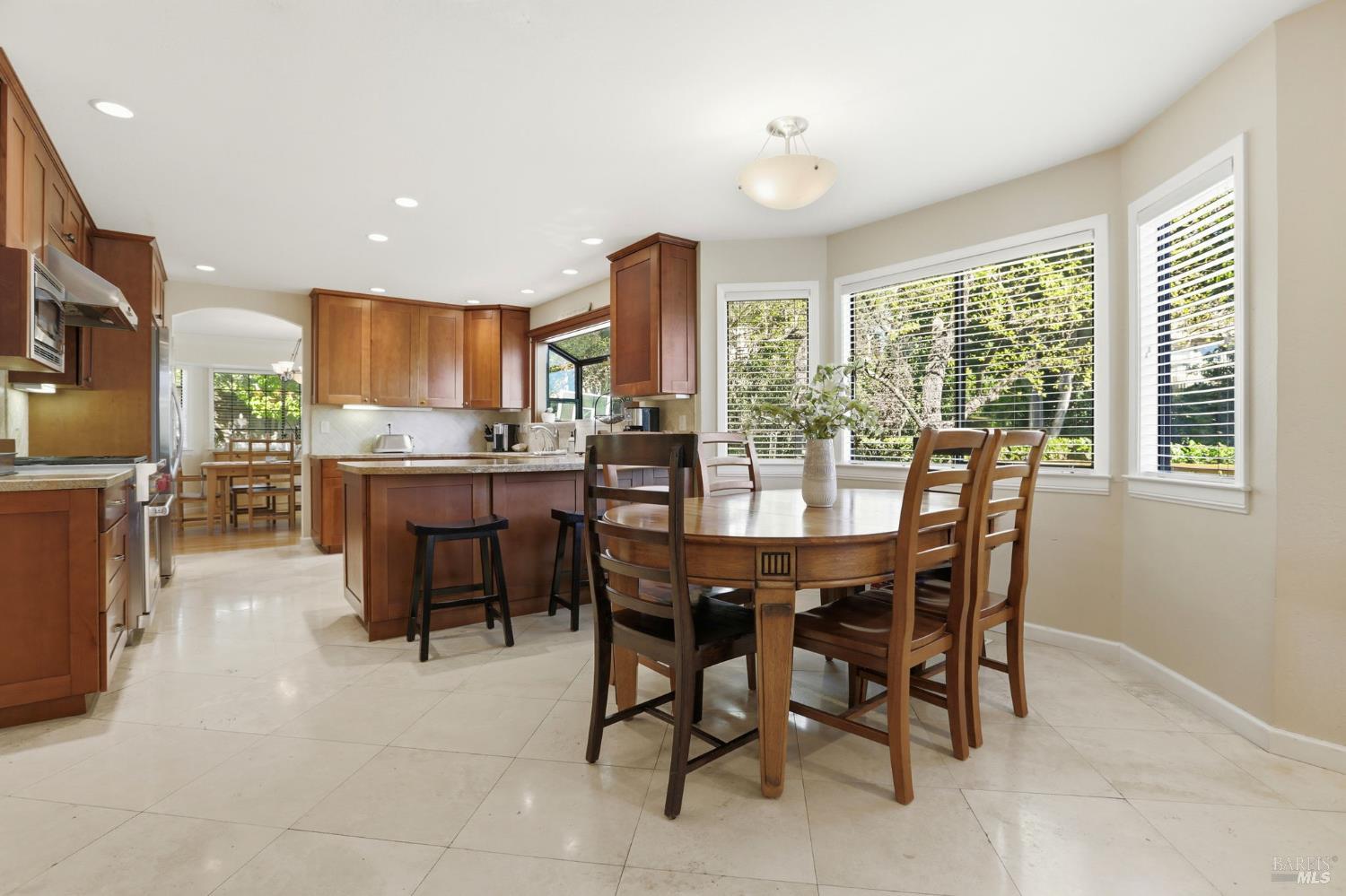 Detail Gallery Image 17 of 44 For 85 San Domingo Way, Novato,  CA 94945 - 4 Beds | 2/1 Baths