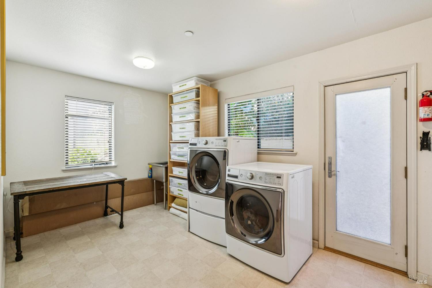 Detail Gallery Image 44 of 63 For 10 Elkhorn Way, San Anselmo,  CA 94960 - 4 Beds | 3 Baths