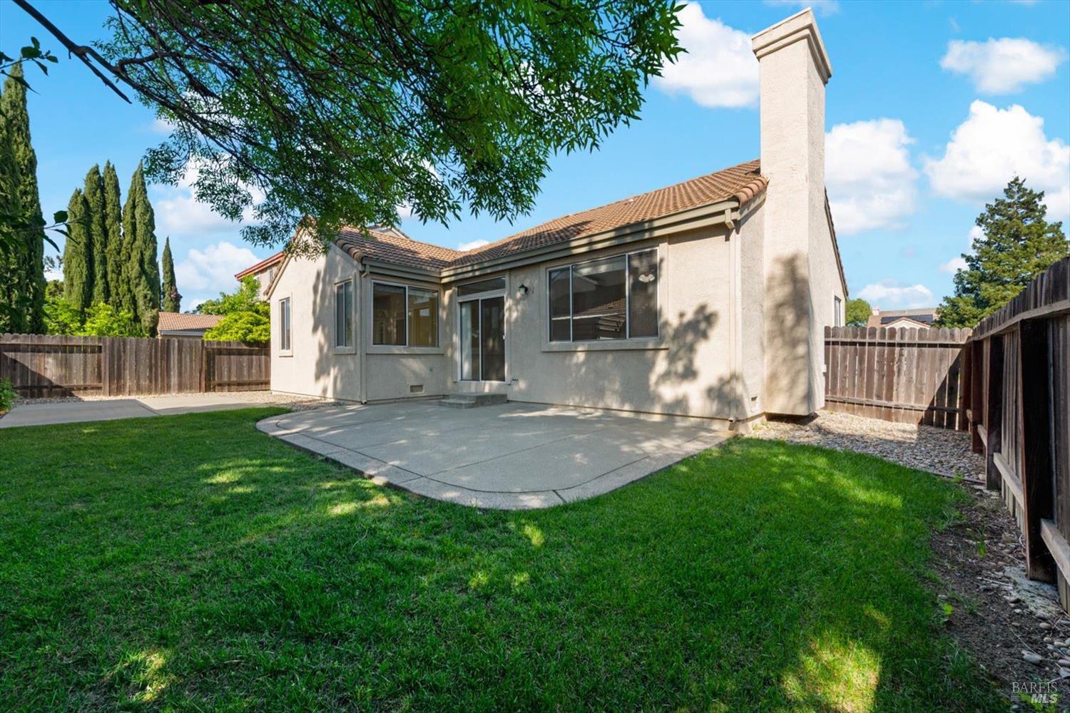 Detail Gallery Image 44 of 58 For 212 Laurelwood Way, Vacaville,  CA 95687 - 3 Beds | 2 Baths