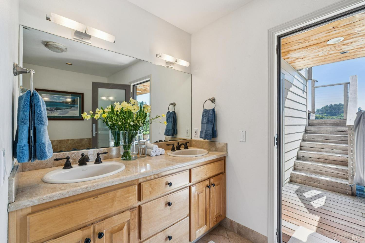 Detail Gallery Image 34 of 63 For 10 Elkhorn Way, San Anselmo,  CA 94960 - 4 Beds | 3 Baths