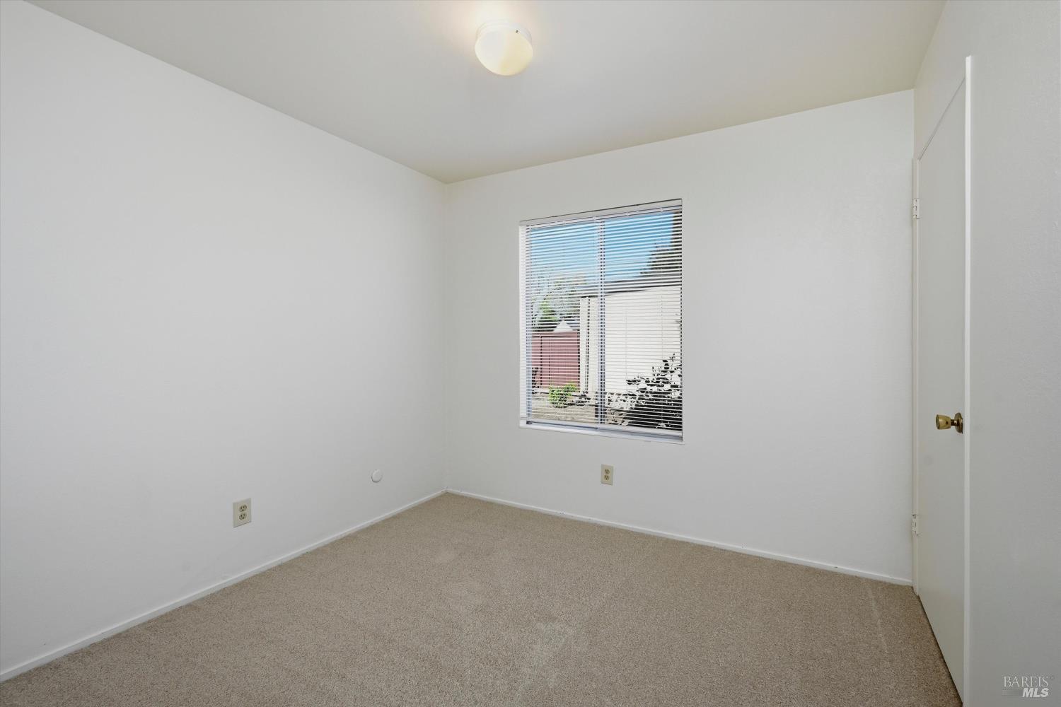 Detail Gallery Image 13 of 28 For 405 Korbel Pl, Santa Rosa,  CA 95409 - 3 Beds | 2 Baths