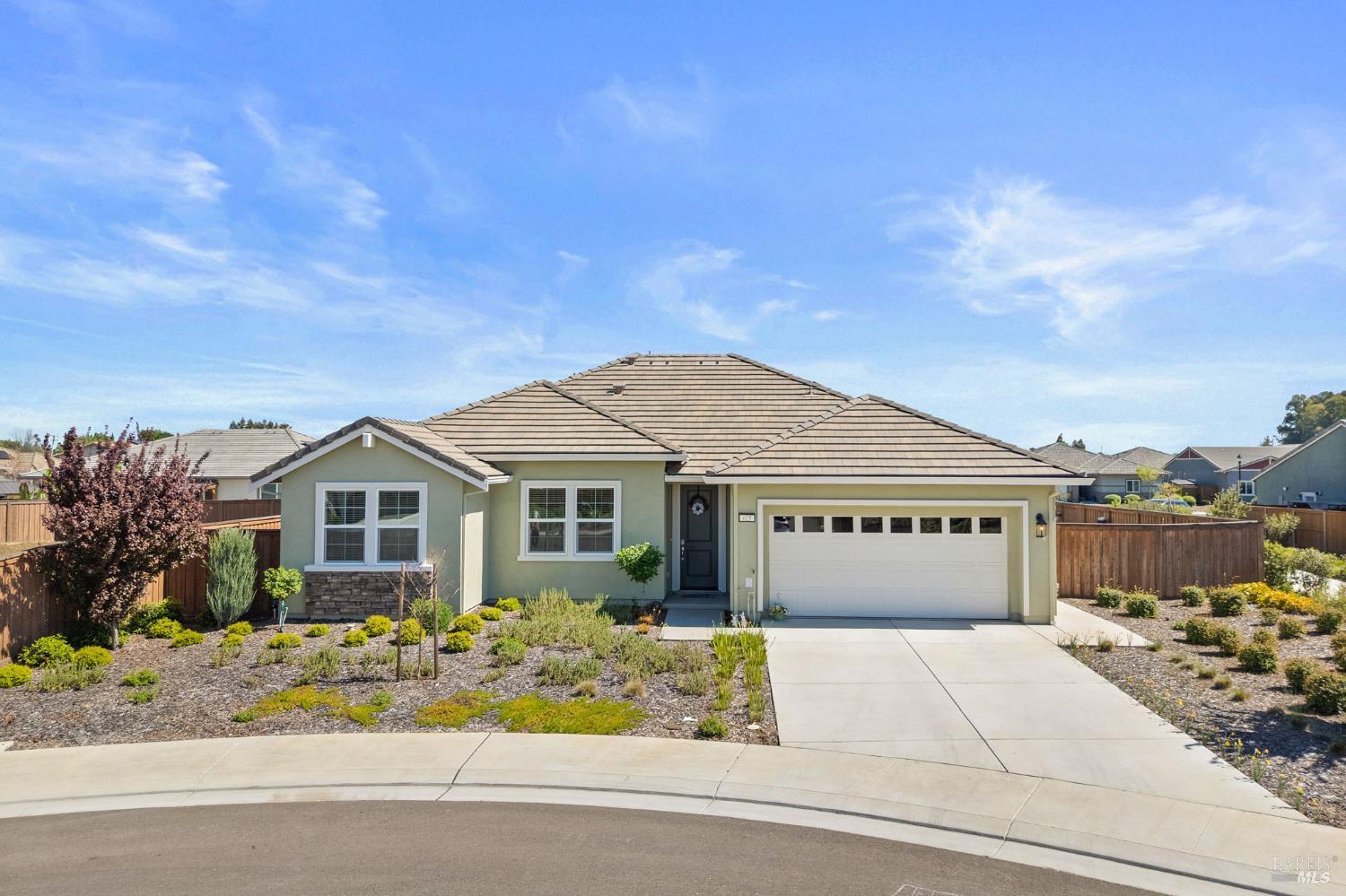 Detail Gallery Image 2 of 54 For 625 Peony Ct, Dixon,  CA 95620 - 3 Beds | 2 Baths
