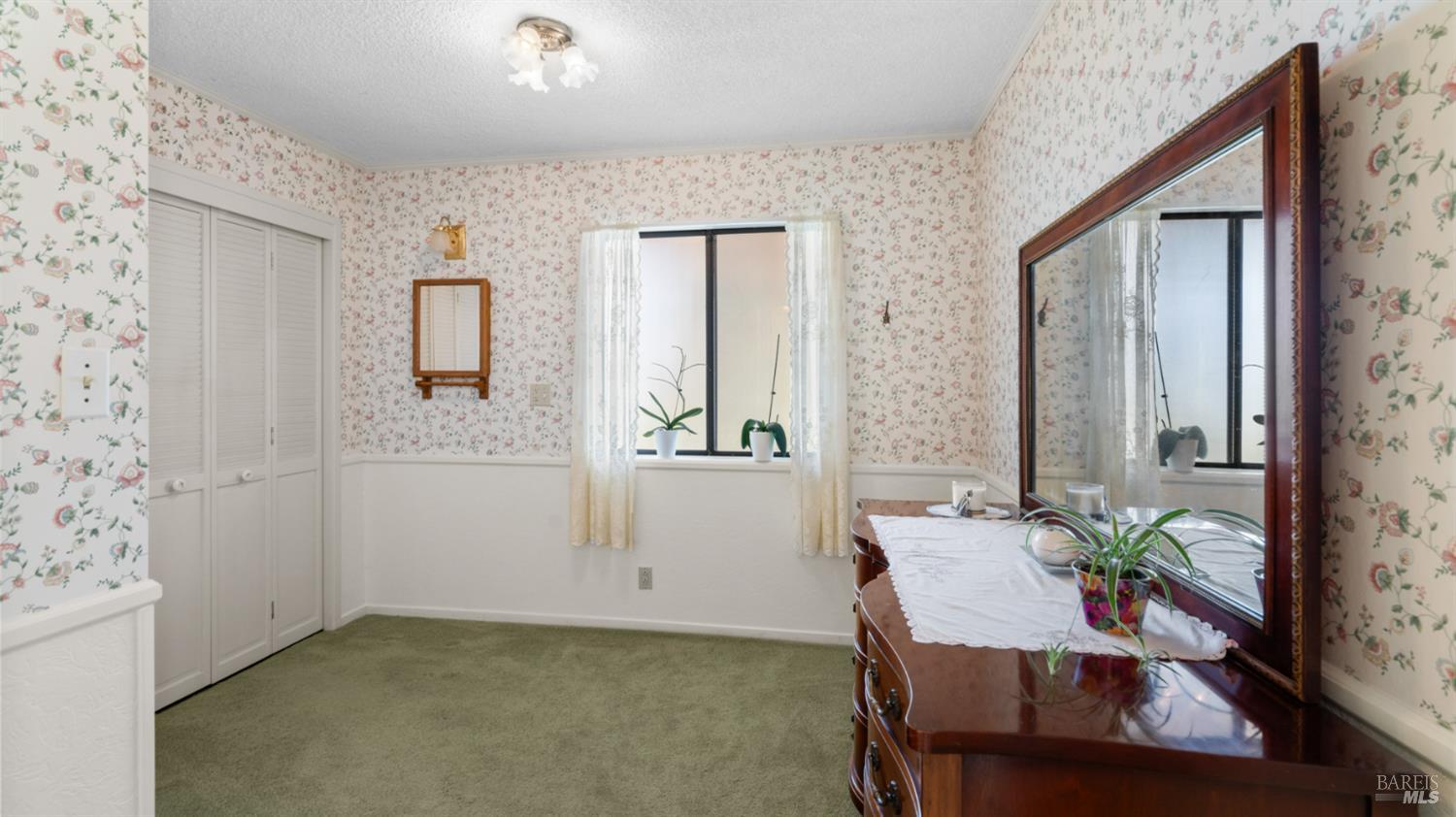 Detail Gallery Image 43 of 83 For 1104 Birch Dr, Petaluma,  CA 94952 - 5 Beds | 2 Baths