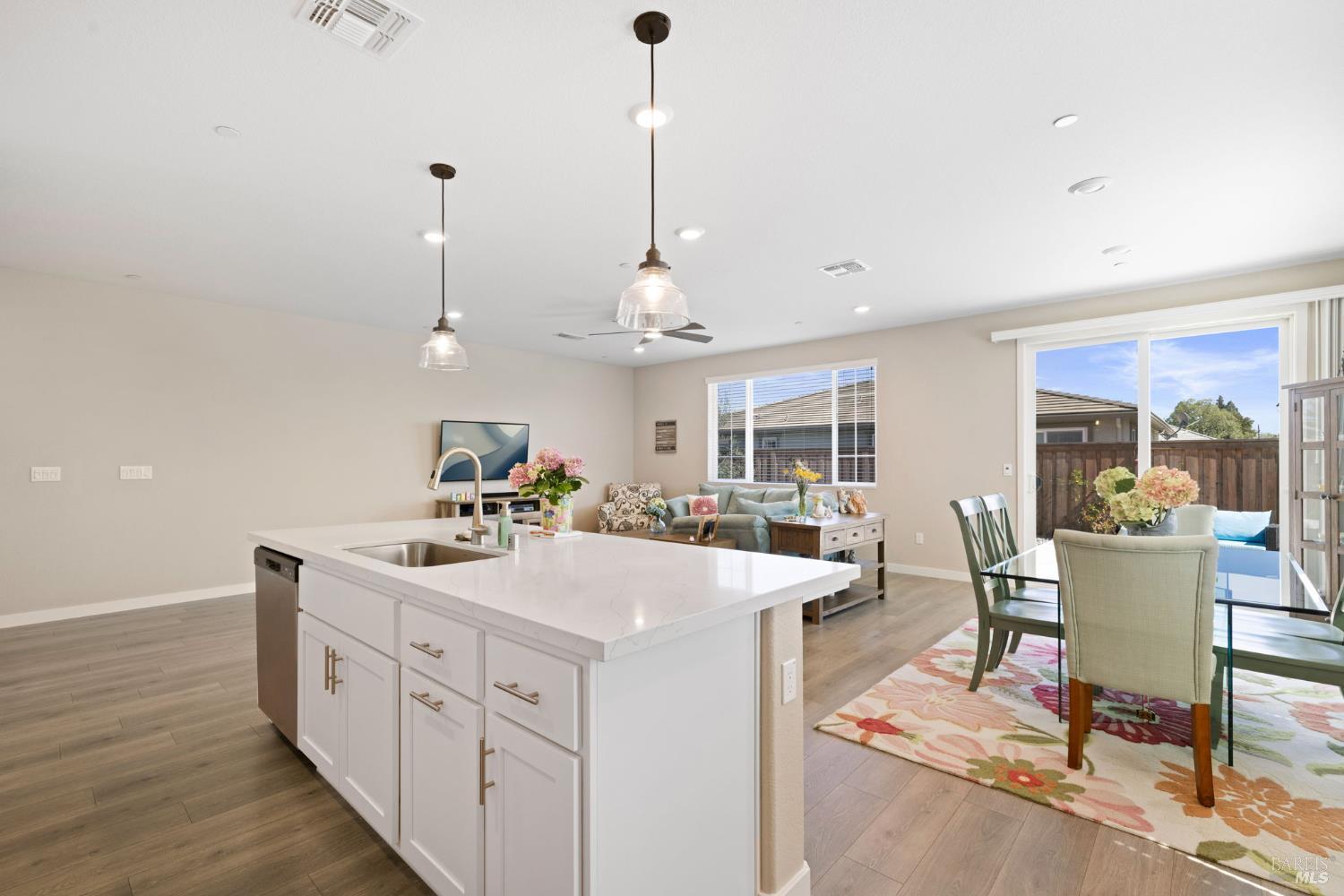 Detail Gallery Image 29 of 54 For 625 Peony Ct, Dixon,  CA 95620 - 3 Beds | 2 Baths