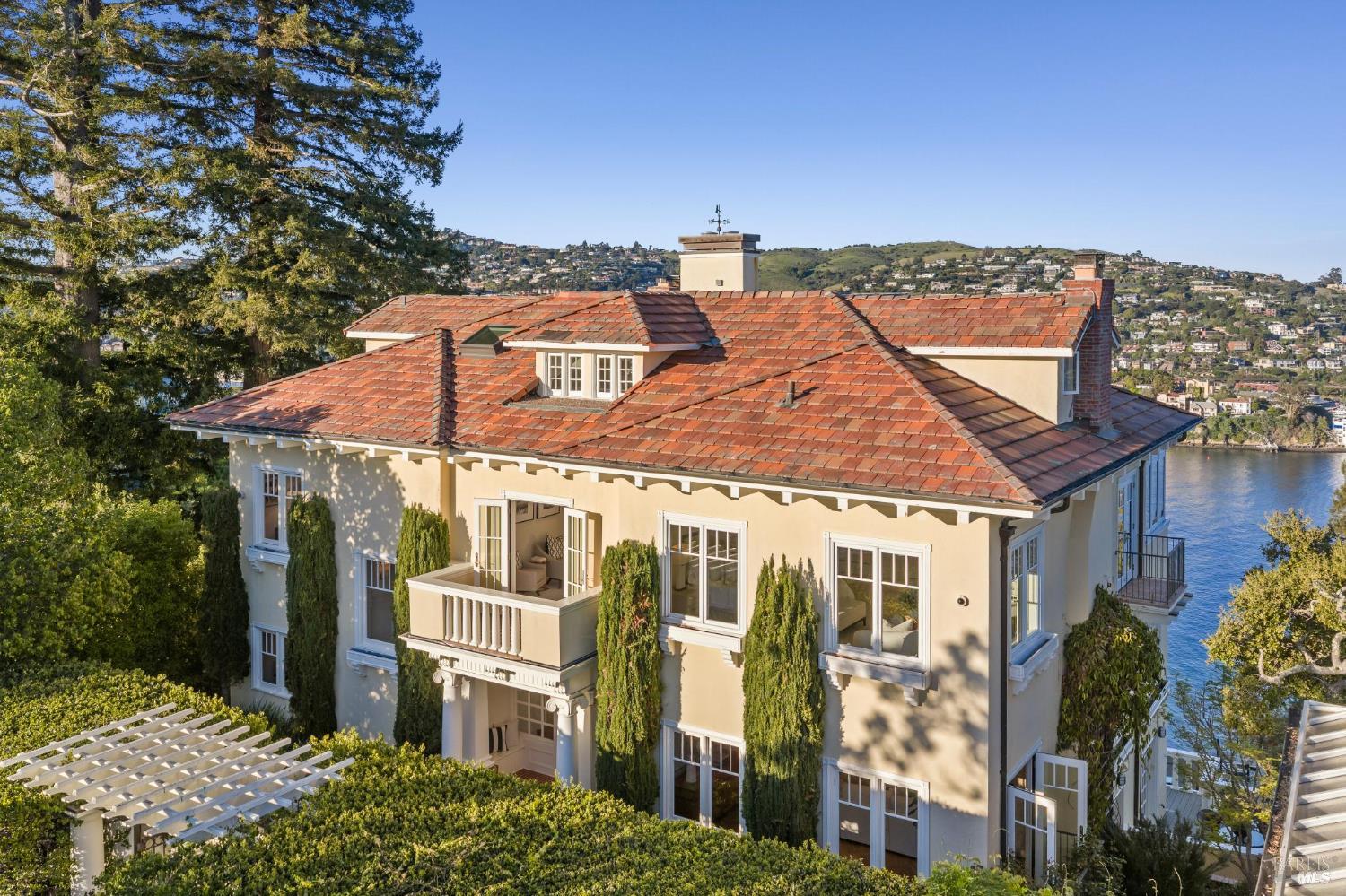 Detail Gallery Image 2 of 94 For 308 Golden Gate Ave, Belvedere,  CA 94920 - 8 Beds | 7/2 Baths