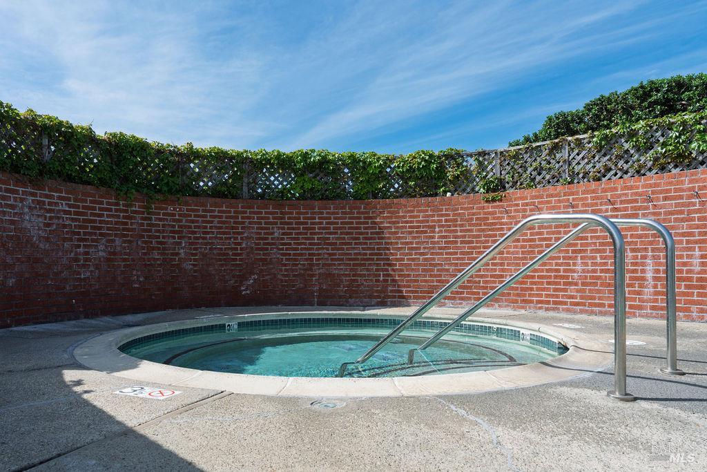Detail Gallery Image 35 of 60 For 1201 Brickyard Way #211,  Richmond,  CA 94801 - 2 Beds | 2 Baths