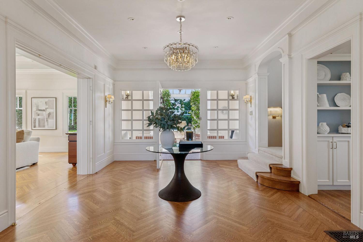 Detail Gallery Image 4 of 94 For 308 Golden Gate Ave, Belvedere,  CA 94920 - 8 Beds | 7/2 Baths