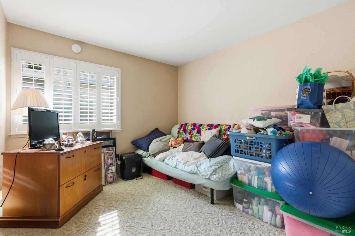 Detail Gallery Image 22 of 42 For 701 Oak Brook Dr, Vacaville,  CA 95687 - 3 Beds | 2 Baths