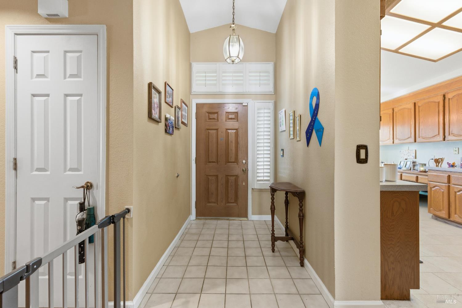 Detail Gallery Image 7 of 42 For 701 Oak Brook Dr, Vacaville,  CA 95687 - 3 Beds | 2 Baths