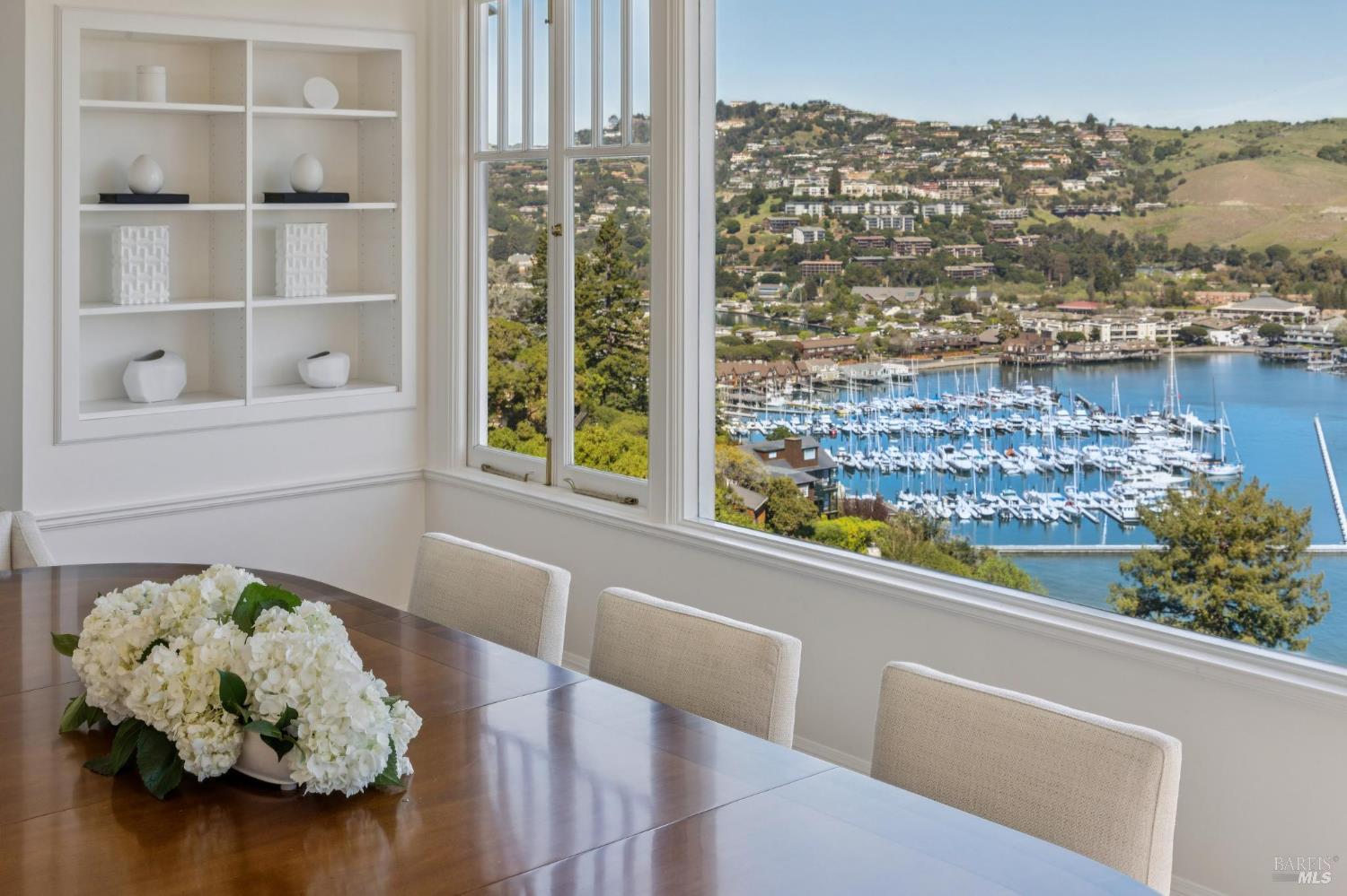 Detail Gallery Image 14 of 94 For 308 Golden Gate Ave, Belvedere,  CA 94920 - 8 Beds | 7/2 Baths