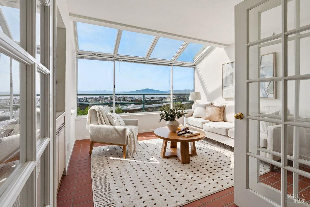 Detail Gallery Image 2 of 60 For 1201 Brickyard Way #211,  Richmond,  CA 94801 - 2 Beds | 2 Baths